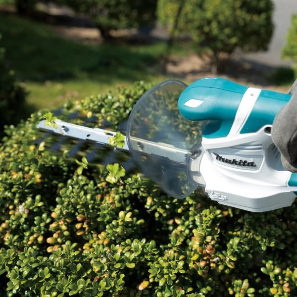G-Series UM110DWYX Grass Trimmer - Precision and Ease for Perfect Garden Maintenance - Image 2